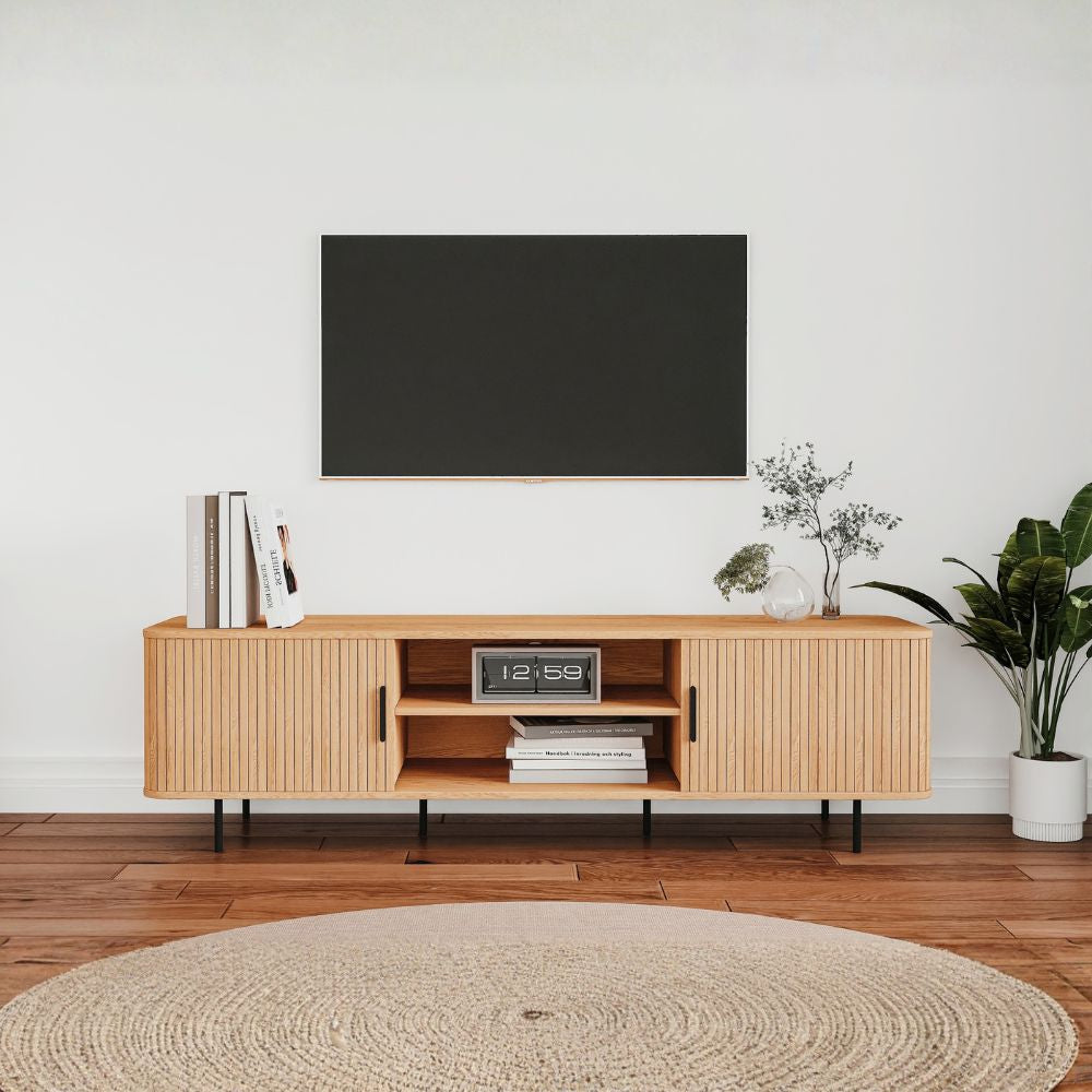 Mobile porta tv con ante scorrevoli listellate e vani a giorno colore rovere oak 160x40x45H Kajsa56b