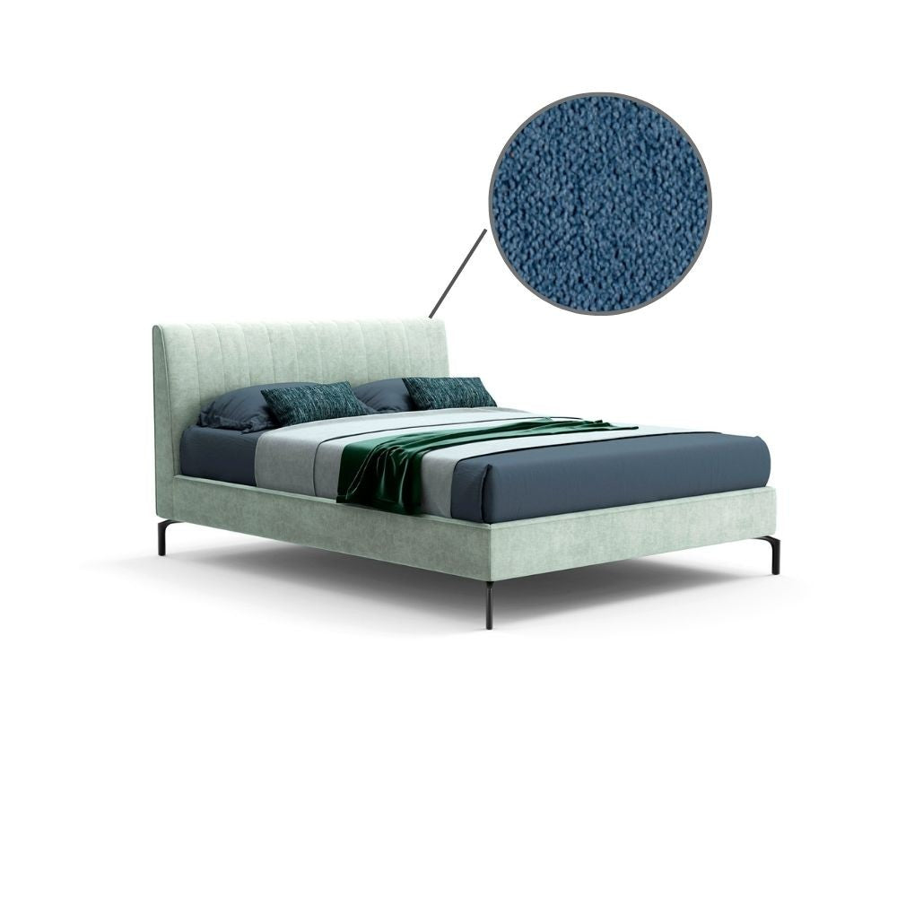 Letto matrimoniale colore blu con contenitore e testiera con cuciture verticali - Aki