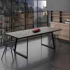 Tavolo allungabile piano larice grigio e gambe in metallo nero Lavinya 170x90x75h
