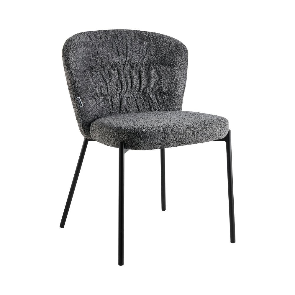 Sedia Cami in tessuto teddy grigio: un connubio di design e comfort