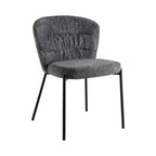 Sedia Cami in tessuto teddy grigio: un connubio di design e comfort