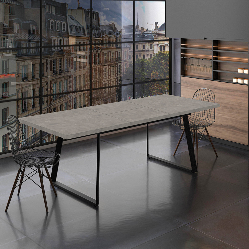 Tavolo allungabile piano grigio cemento e gambe in metallo nero 170x90x75h Lavinya 