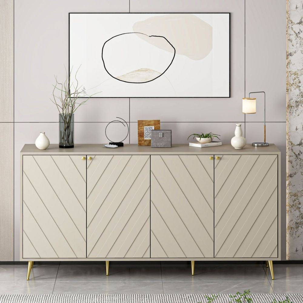 Madia Jana 4 Ante colore cashmere con intagli geometrici maniglie e piedini Oro - Eleganza e Funzionalità per il Tuo Living