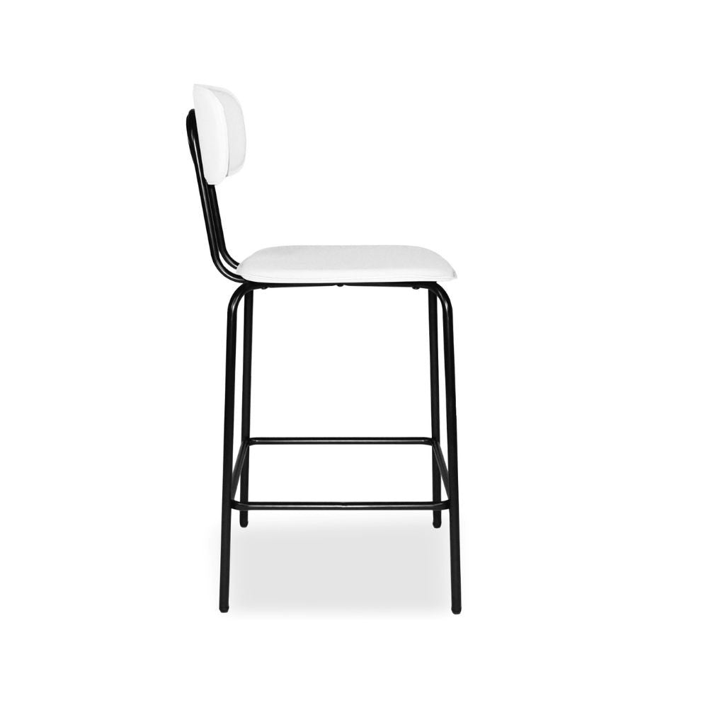 Sgabello Glami con struttura in metallo nero e seduta in ecopelle bianco