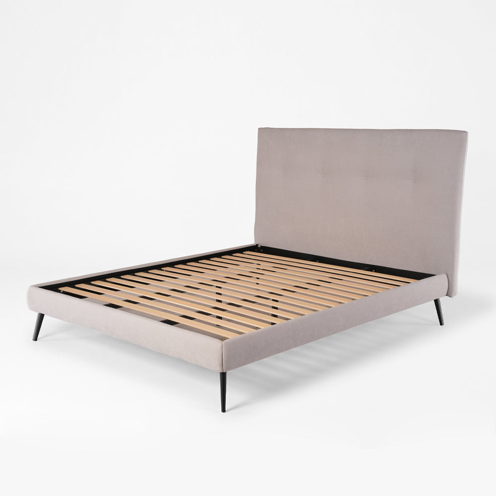 Letto matrimoniale con rete inclusa in tessuto colore grigio chiaro Stiletto