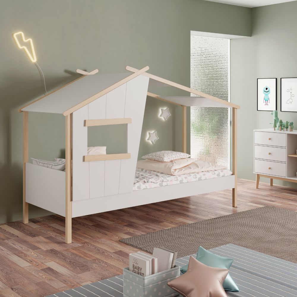 Letto singolo a forma di casetta in legno massiccio colore bianco - Nidin