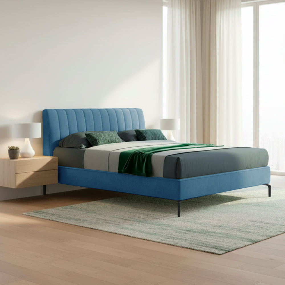 Letto matrimoniale colore blu con contenitore e testiera con cuciture verticali - Aki
