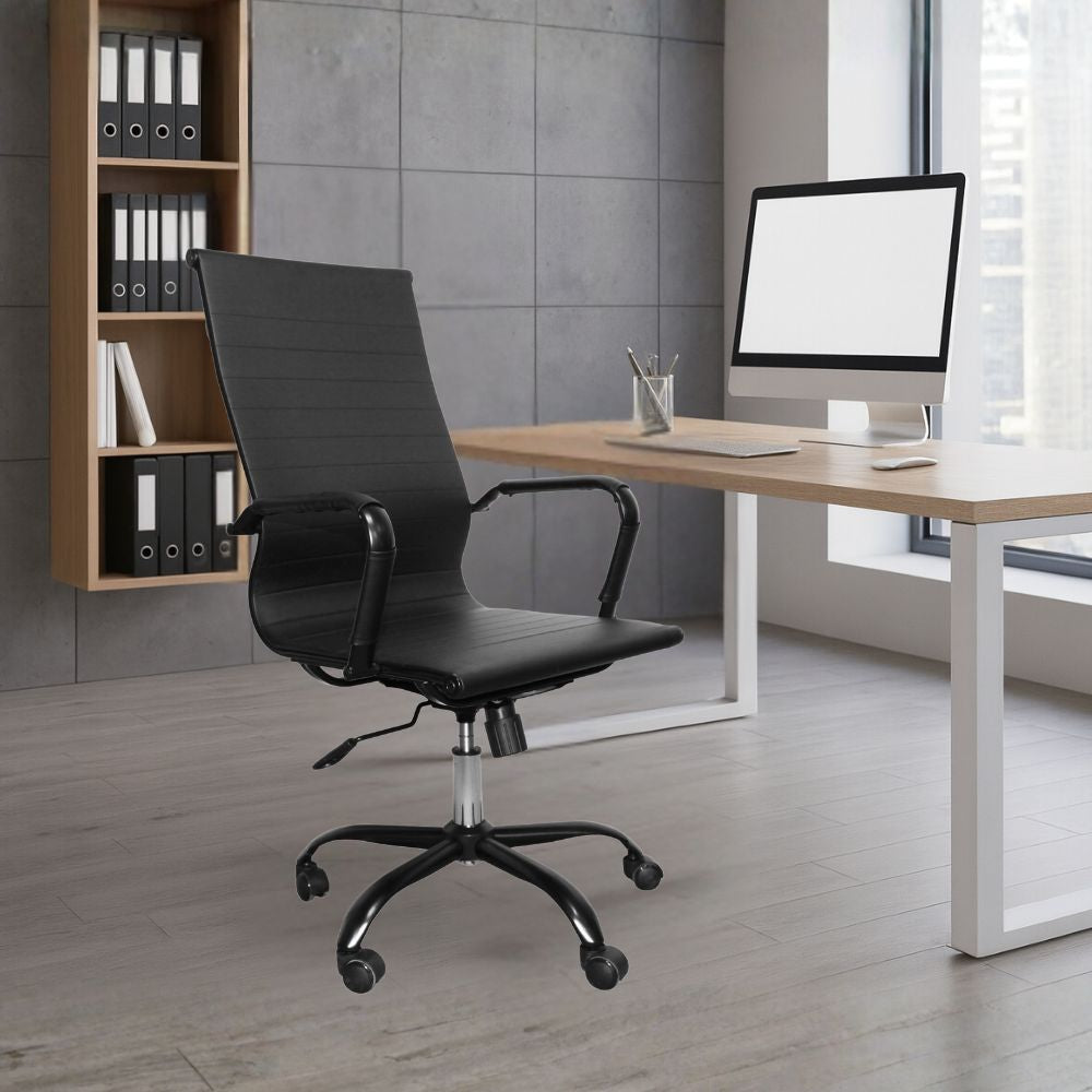 Poltrona ufficio con schienale ergonomico e ruote colore nero H105 Nuvia