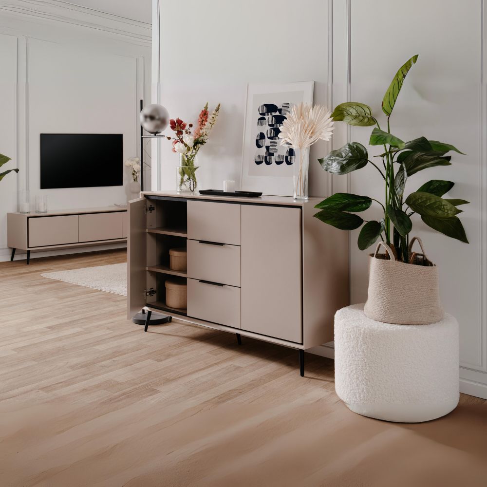 Madia con 2 ante e 3 cassetti colore sabbia e particolari neri 135x90H cm - Borgo