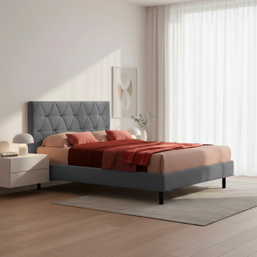 Lit double avec coffre de rangement et tête de lit capitonnée coloris gris - Cody