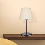 Lampada da tavolo in metallo e paralume tessuto Elva