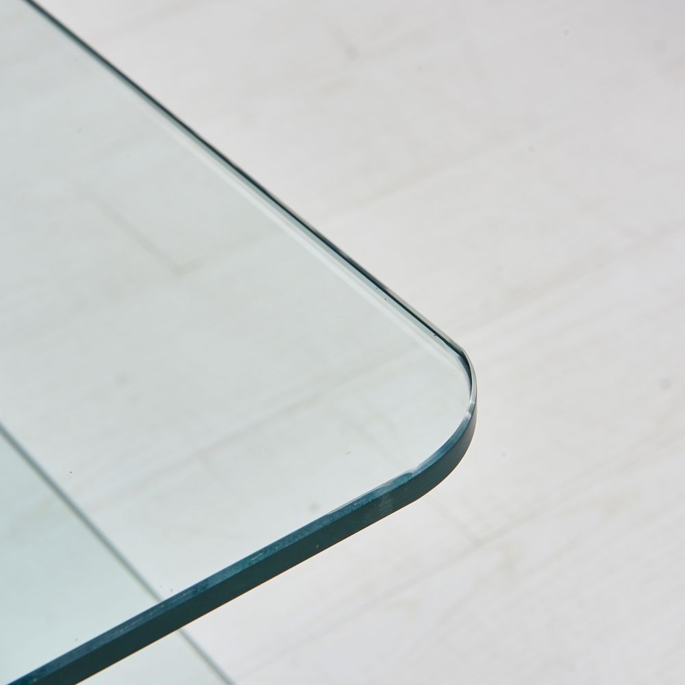 Tavolino basso in vetro temperato curvato con ruote 100x60x39H Magnolia