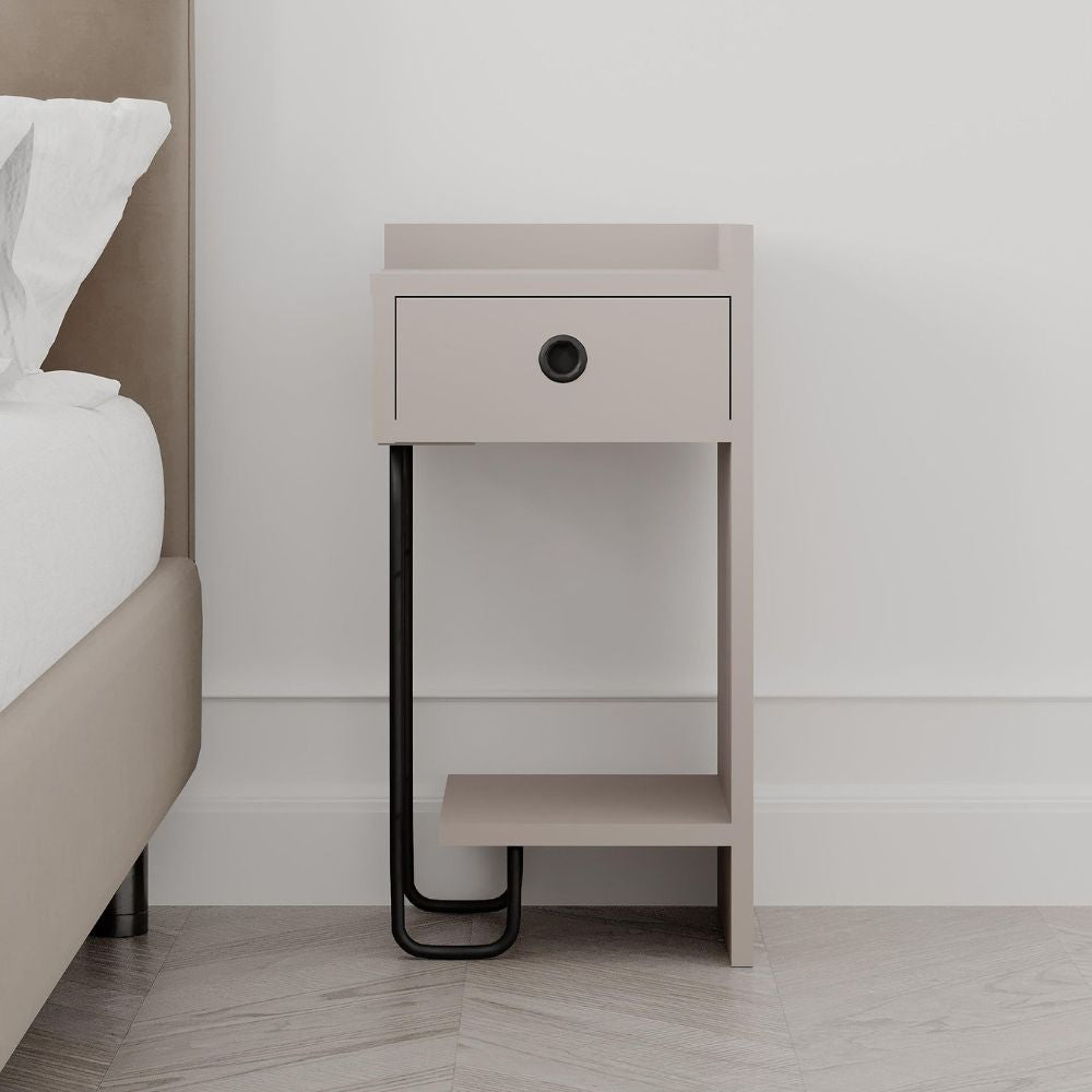 Comodino con cassetto e gamba in metallo nero destro colore tortora Sirius