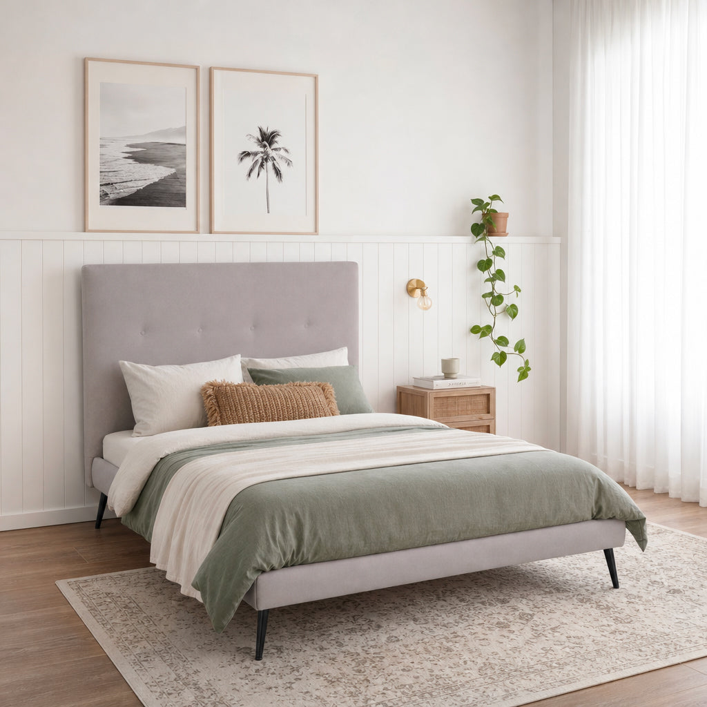 Letto una piazza e mezza con rete inclusa in tessuto colore grigio chiaro Stiletto