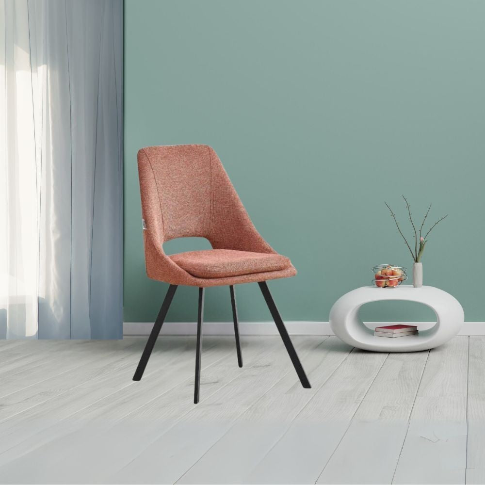 Lot de 2 chaises rembourrées en tissu couleur saumon et pieds noirs Blauss