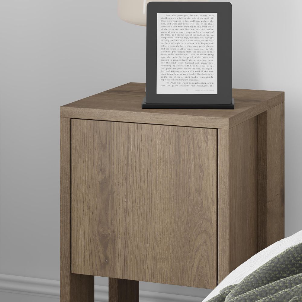 Table de chevet avec porte abattante 30x30x55h couleur noyer Ema