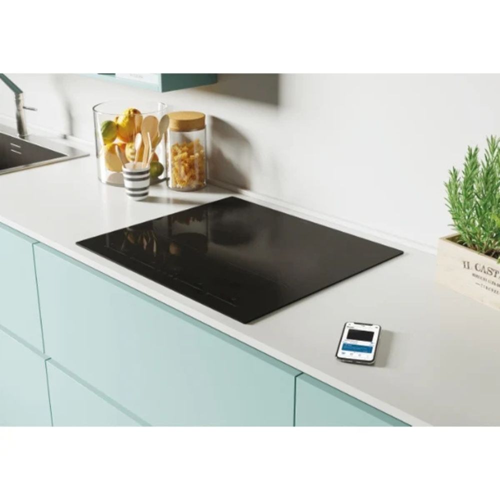 TABLE DE CUISSON À INDUCTION 4 ZONES DE CUISSON NOIRES CANDY L x P x H (mm) : 590x520x60