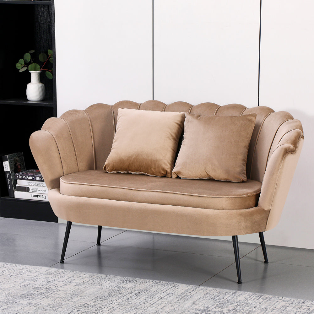 Divano 2 posti a conchiglia in velluto beige Orel