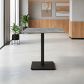 Tavolo quadrato 80x80 con piano in ceramica effetto marmo grigio e struttura nera set 2 pz Elora