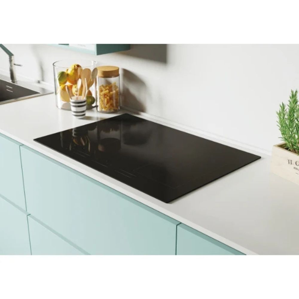 TABLE DE CUISSON À INDUCTION 5 ZONES NOIR L x P x H (mm) : 770x520x60 CANDY